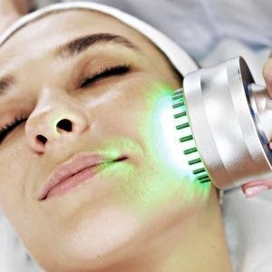 light-facials-LED-therapy-skin-benefits-even-skin-tone-acne-treatment