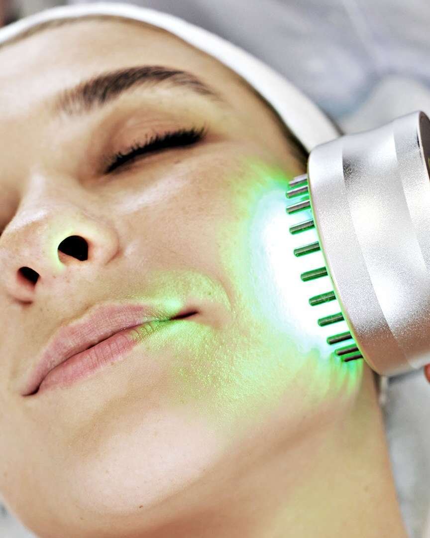 light-facials-LED-therapy-skin-benefits-even-skin-tone-acne-treatment